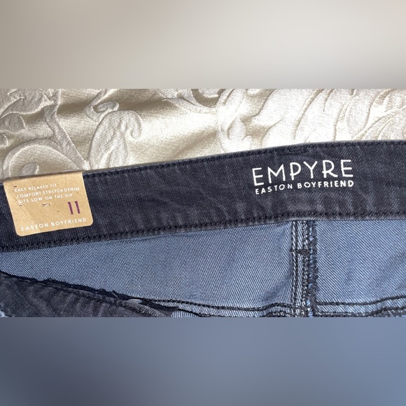 BRAND NEW WITH TAGS EMPYRE EASTON BLACK RIPPED BOYFRIEND COTTON JEANS SZ 11 lady - Picture 6 of 8